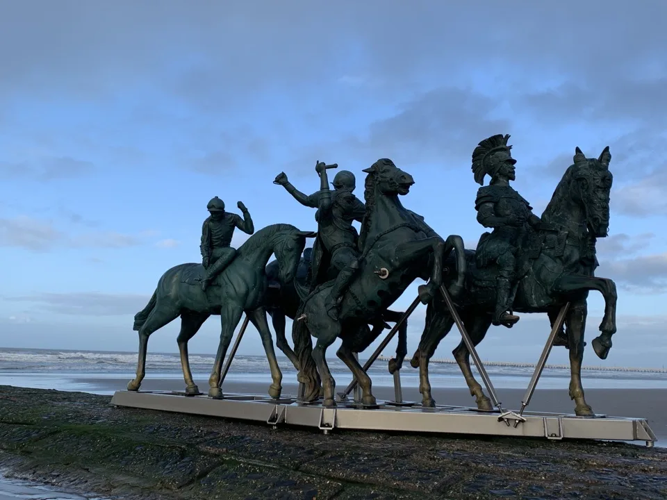 Standbeeld op de pier